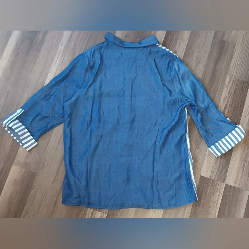 𝑬𝒎𝒆𝒓𝒚 𝑹𝒐𝒔𝒆 𝑷𝒐𝒄𝒌𝒆𝒕 𝑩𝒍𝒖𝒆 𝑺𝒕𝒓𝒊𝒑𝒆𝒅/𝑺𝒐𝒍𝒊𝒅 𝑩𝒍𝒐𝒖𝒔𝒆 - Picture 4 of 9